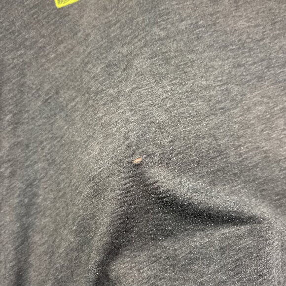 Y2K Volcom Stone Big Distressed Logo Skater Tee Adult Size L Modern Fit Read - Picture 7 of 16